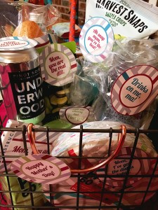 A Cheeky Mother's Day Picnic – A Well Crafted Party